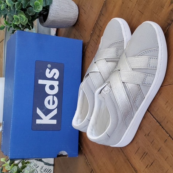 Keds Other - 🆕️ Keds - Ace Gore Grey